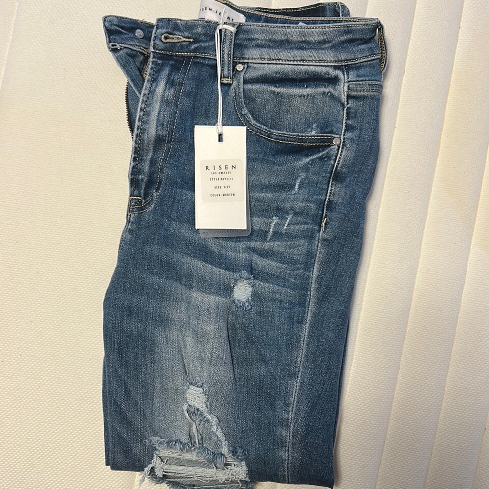 Risen high waist capri size 9 nwt asking $20